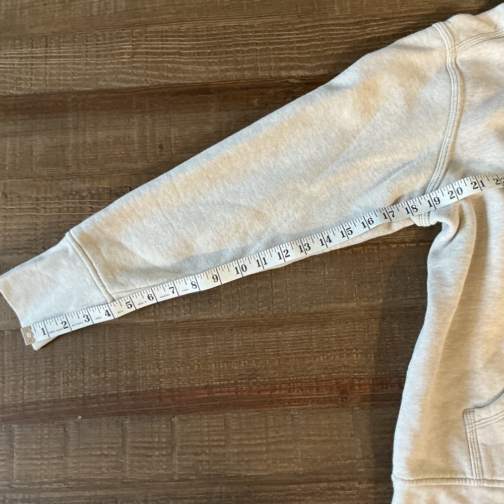 Carhartt Women’s Light Gray Zip-Up Hoodie Chest Logo Monocrome - Picture 7 of 8